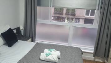 Iron/ironing board, WiFi, bed sheets