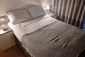 Iron/ironing board, WiFi, bed sheets - Central Liverpool 1-Bed Apartment City Centre (Liverpool)
