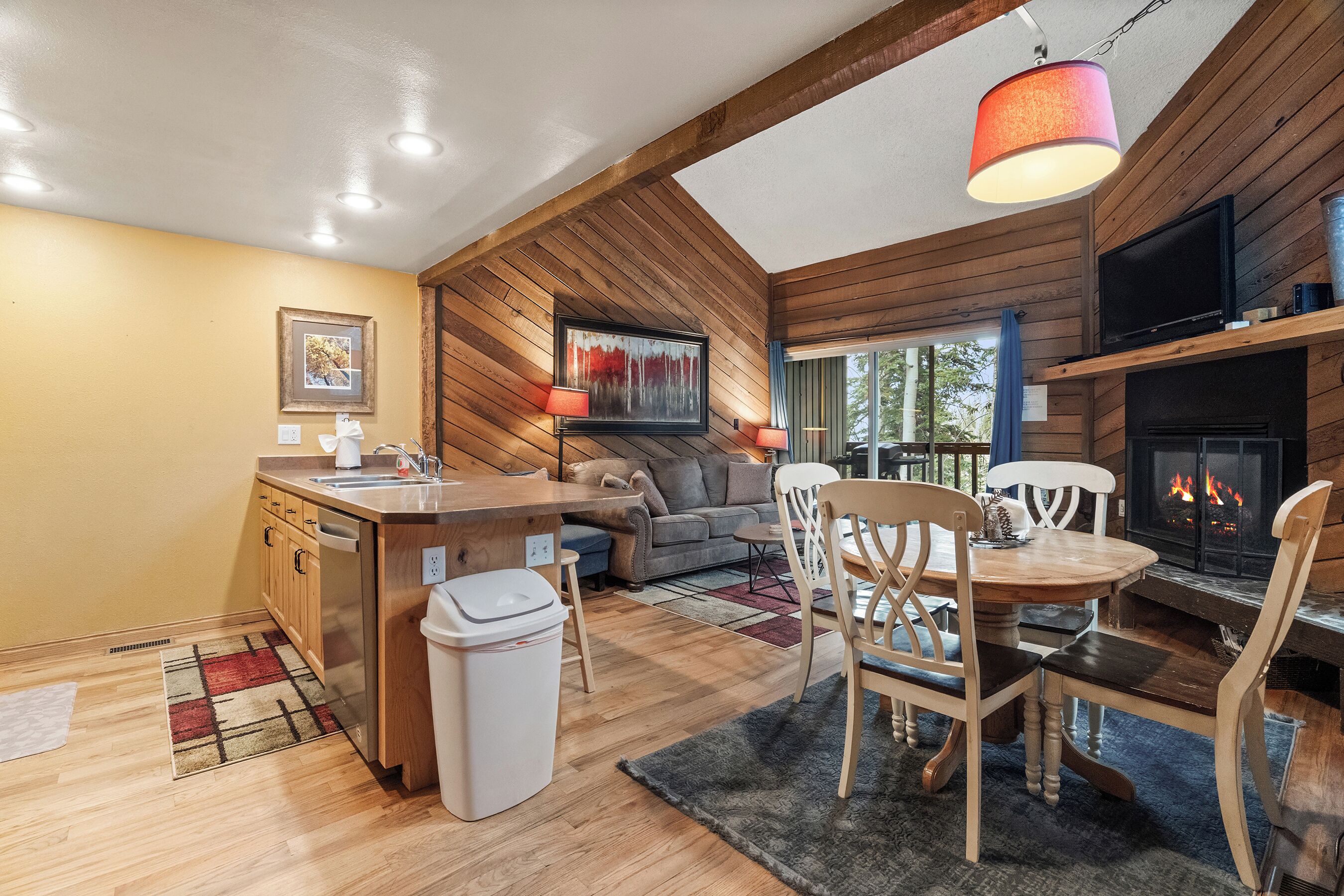 Comfort-Apartment, Terrasse, Bergblick | Innenbereich
