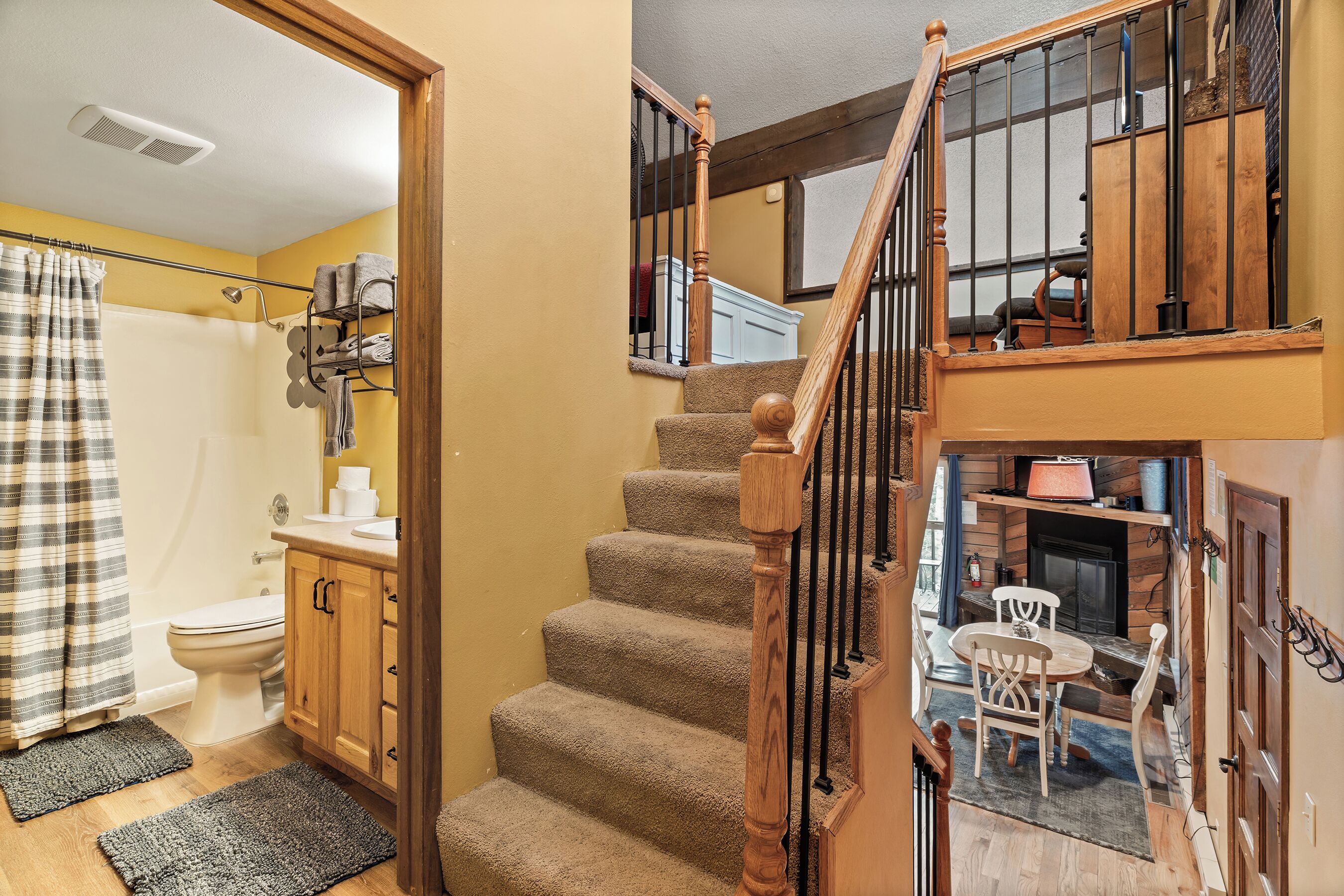 Comfort Condo, Patio, Mountain View | Interior