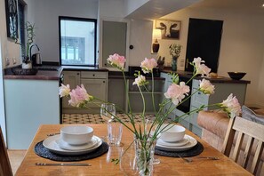 Dining - 3 Bed House - Sea Views, Balcony, Parking, Pets (Innellan)