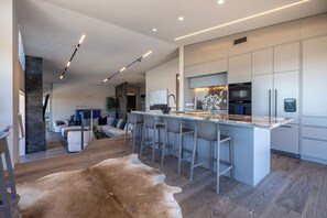 Private kitchen - Blackwood on Seaview | Be My Guest Waiheke (Waiheke Island)