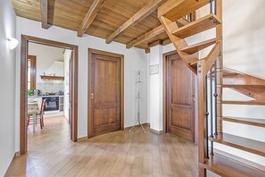 Interior - Great View Dependance Pool&Relax, Lamporecchio, Italy (Lamporecchio)