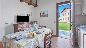 Dining - Great View Dependance Pool & Relax, Lamporecchio, Italy (Lamporecchio)