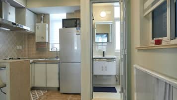 Superior-Studio, Blick auf den Innenhof | Eigene Küche