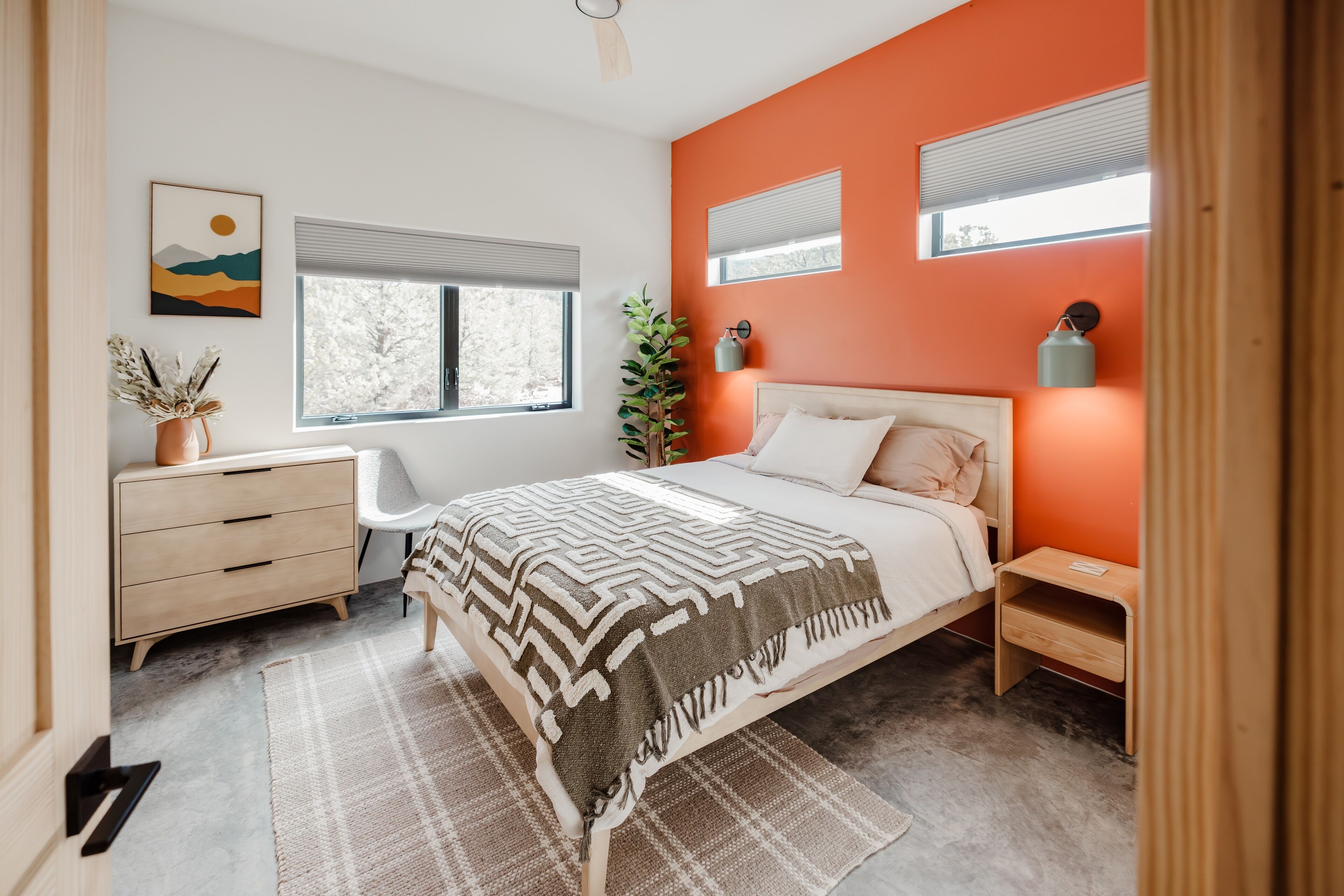 Työpöytä, silitysrauta/-lauta, vauvan matkasänky, ilmainen Wi-Fi