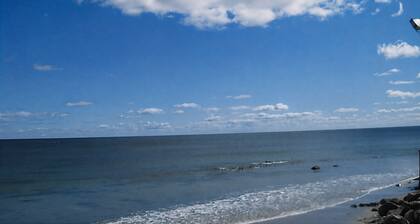 Quaint Cottage with Lobster Pot, Modern Amenities, and Several Beaches Nearby