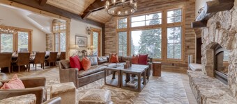 Luxury Northstar Home w/Gourmet Kitchen, Fireplaces, Hot Tub, Game Room - Hiking