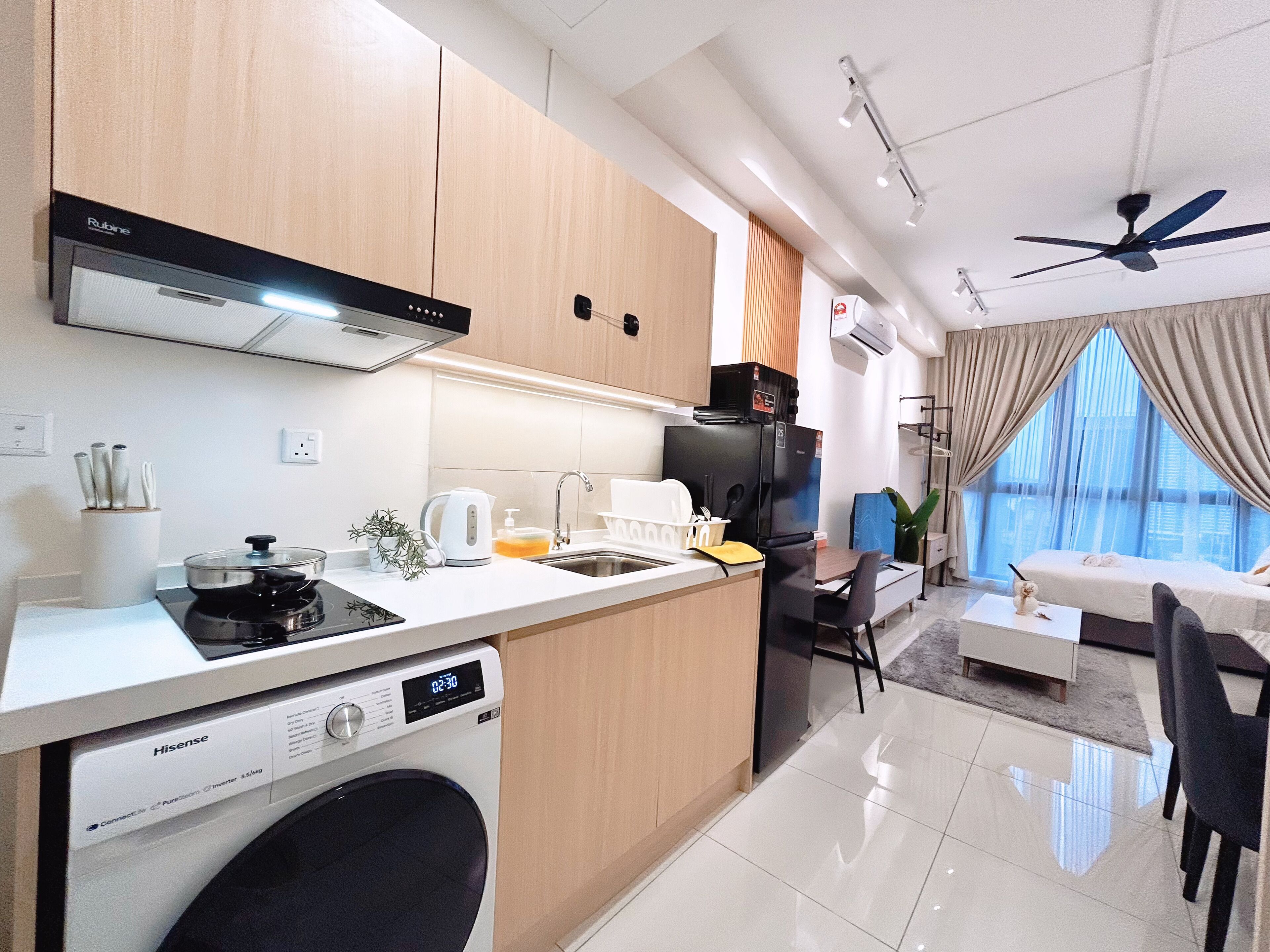 标准开间 | 私人厨房 | 冰箱、微波炉