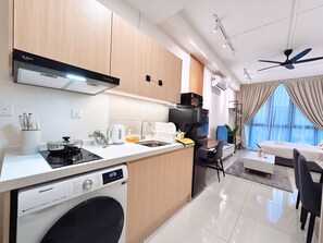 Private kitchen - Majestic Residence by Manhattan Group (Kuala Lumpur)