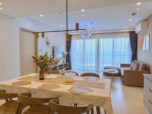 Deluxe Apartment | Living area - The Song Luxury Apartment-Livi Homestay (Vũng Tàu)