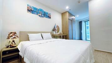 Iron/ironing board, free WiFi