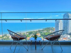 Luxury Apartment, 3 Bedrooms, Beach View | Terrace/patio - The Song Luxury Apartment-Livi Homestay (Vũng Tàu)