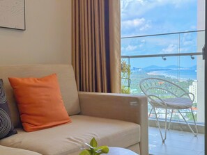 Family Apart Daire, 2 Yatak Odası, Balkon | Oturma alanı