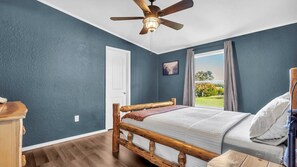 مكواة/لوح كي وواي فاي وملاءات أسرّة