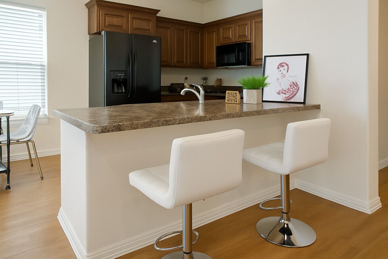 Frigorífic, microones, forn i placa de cuina 