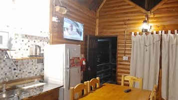 ํจ๋ฐ๋ฆฌ ์บ๋น, ๋ฐ์ฝ๋, ๋ง๋น ์ ๋ง | ๊ฑฐ์ค ๊ณต๊ฐ