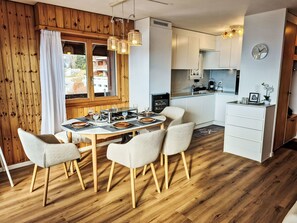 Dining - Les Thermalies 202 by Interhome (Ovronnaz)