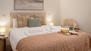 2 bedrooms, iron/ironing board, internet, bed sheets - Apartment + Office in Delicias (Madrid)