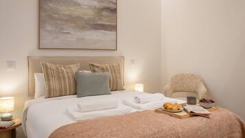 Tabla de planchar con plancha, Internet, ropa de cama