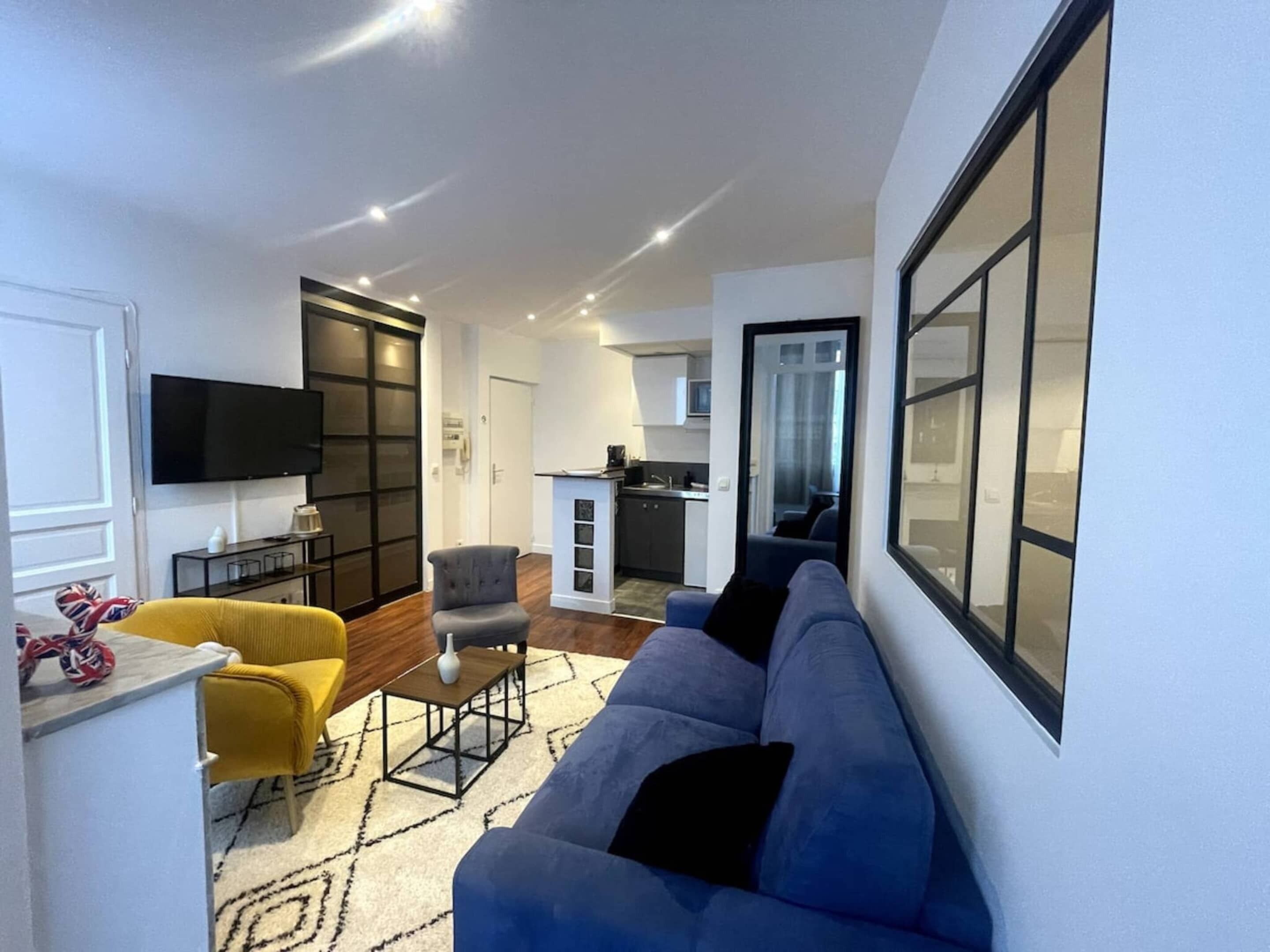 Apartment | Living area