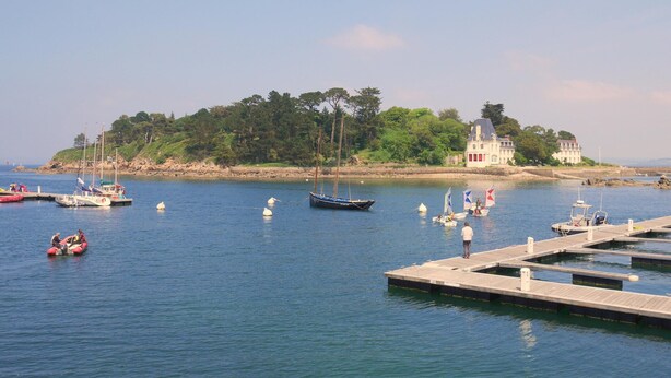 Unclassified image, 1 of 39, button - Holiday Home With Partial sea View, Douarnenez (Douarnenez)