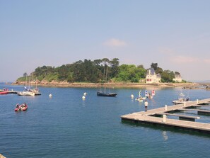 House | View from property - Holiday Home With Partial sea View, Douarnenez (Douarnenez)
