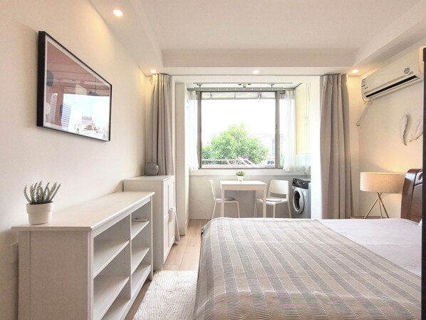 Standaard studio suite, uitzicht op de stad | Gratis wifi