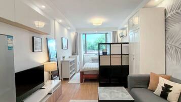 Standard-Studiosuite, Stadtblick | Wohnbereich