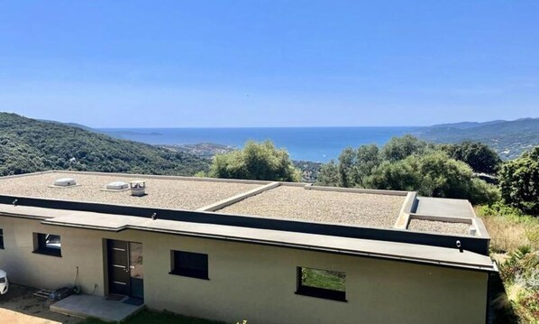 Exterior - Villa in Corsica With Stunning Sea Views (Viggianello)