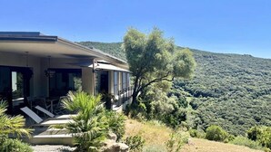 Exterior - Villa in Corsica With Stunning Sea Views (Viggianello)
