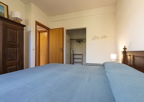 Room - Two-room apartment Enea in Marina di Campo, in a quiet area, 350 meters from the beach, with air con (Campo nell'Elba)