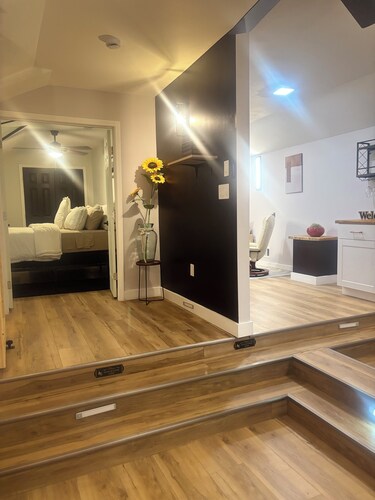 Well-appointed 2-BDRM Private Luxury Apartment Home in McDonough.