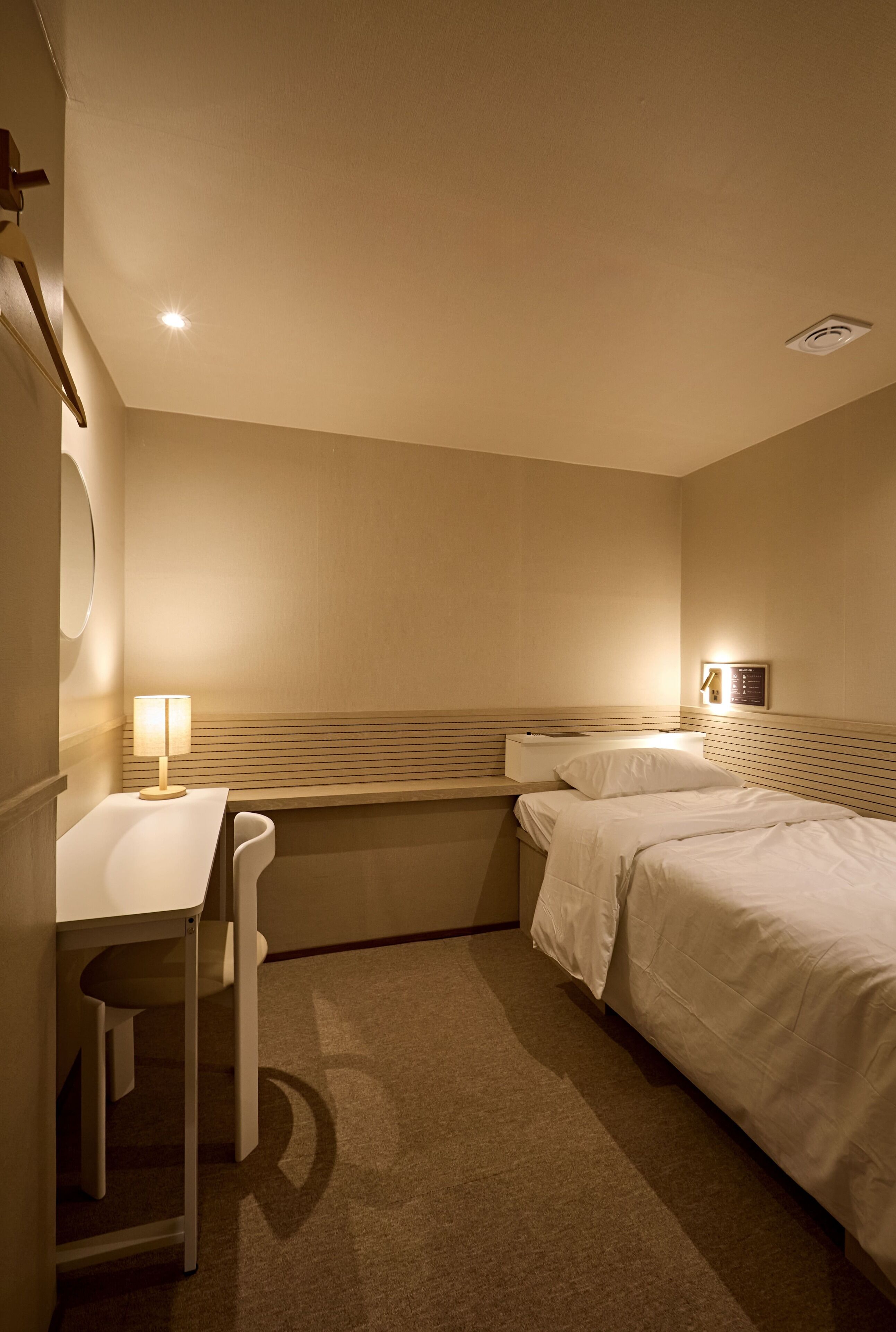 Cabana superior, només per a dones | Roba de llit d'alta qualitat i matalassos d'escuma viscoelàstica 