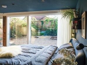 2 bedrooms, free WiFi