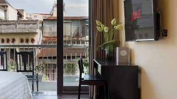 Studio, balkon, pemandangan kota | Tirai kedap cahaya, kedap suara, dan Wi-Fi gratis