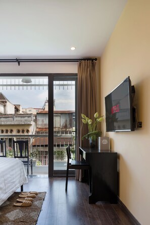 Studio, balcon, vue ville | Rideaux occultants, chambres insonorisées, Wi-Fi gratuit