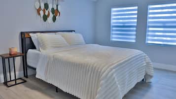 Iron/ironing board, WiFi, bed sheets