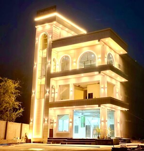 Exterior - HOTEL THE SGS INN (Ayodhya)