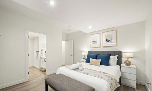 The Valley Suite | Near Trails | Sleeps 6 | AC