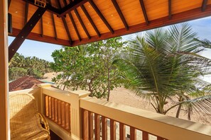 Chambre Triple Supérieure, vue mer | Terrasse/Patio