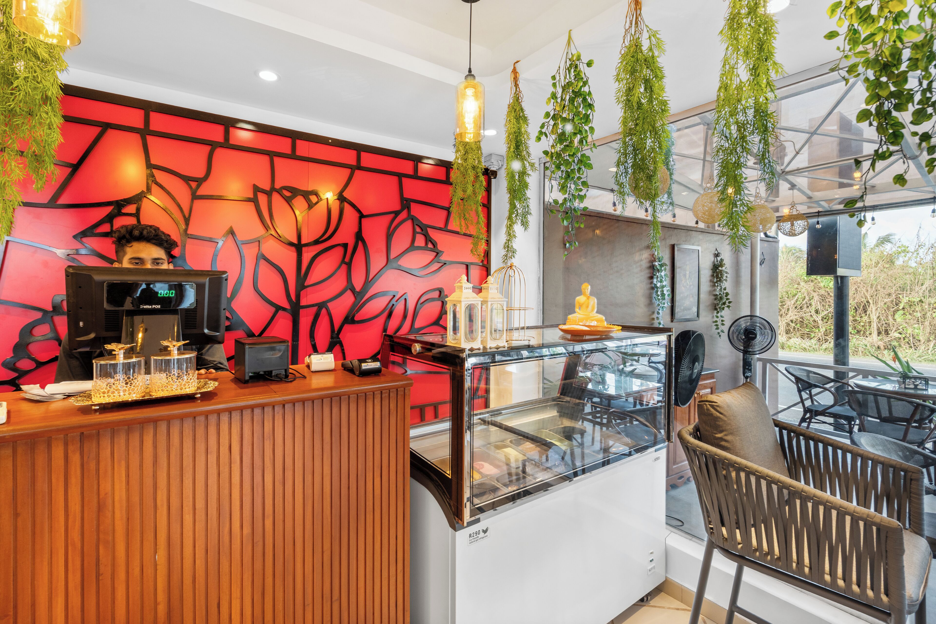 Desayuno buffet diario (USD 20 por persona)