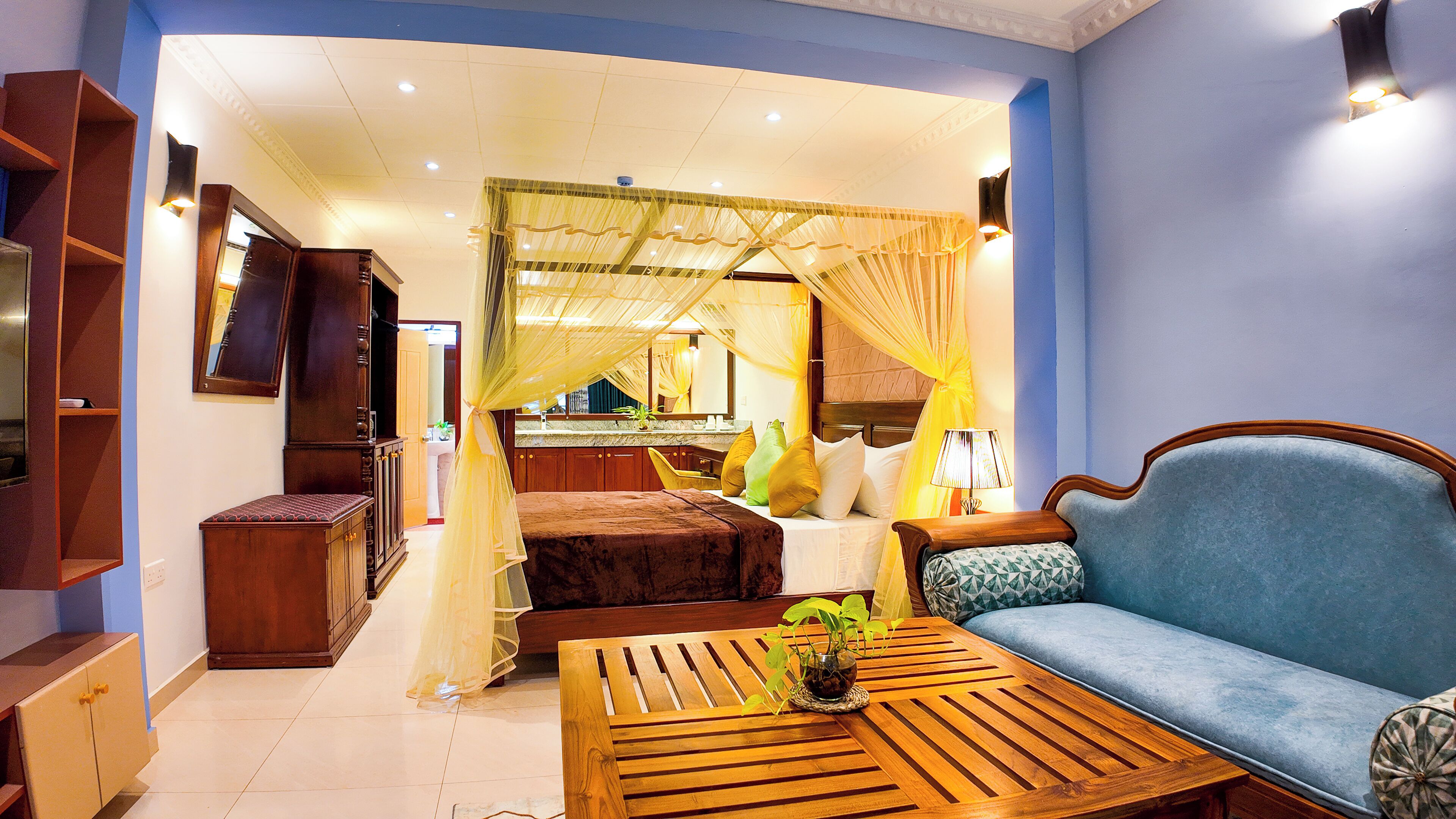 Deluxe dubbelrum - havsutsikt | Skrivbord, ljudisolering, strykjärn/strykbräda och gratis barnsängar