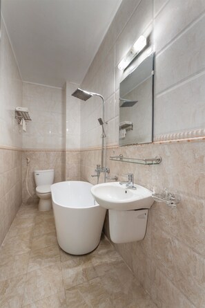 Desk, laptop workspace, blackout curtains, soundproofing - Grand Luxury Hotel (Tu Son)