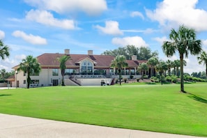 Exterior - Nestled in Navarre, Florida this new home is just minutes from the beach! (Navarre)