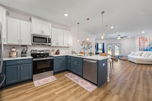 Microwave, oven, stovetop, dishwasher - Nestled in Navarre, Florida this new home is just minutes from the beach! (Navarre)