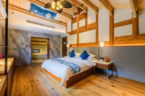 Luxury Double Room, Courtyard View | Free WiFi - Li River Craftsman Village  Guilin (Guilin)