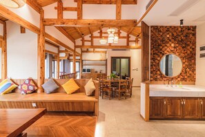 Luxury House, Kitchenette, Lakeside | Living area - Li River Craftsman Village  Guilin (Guilin)