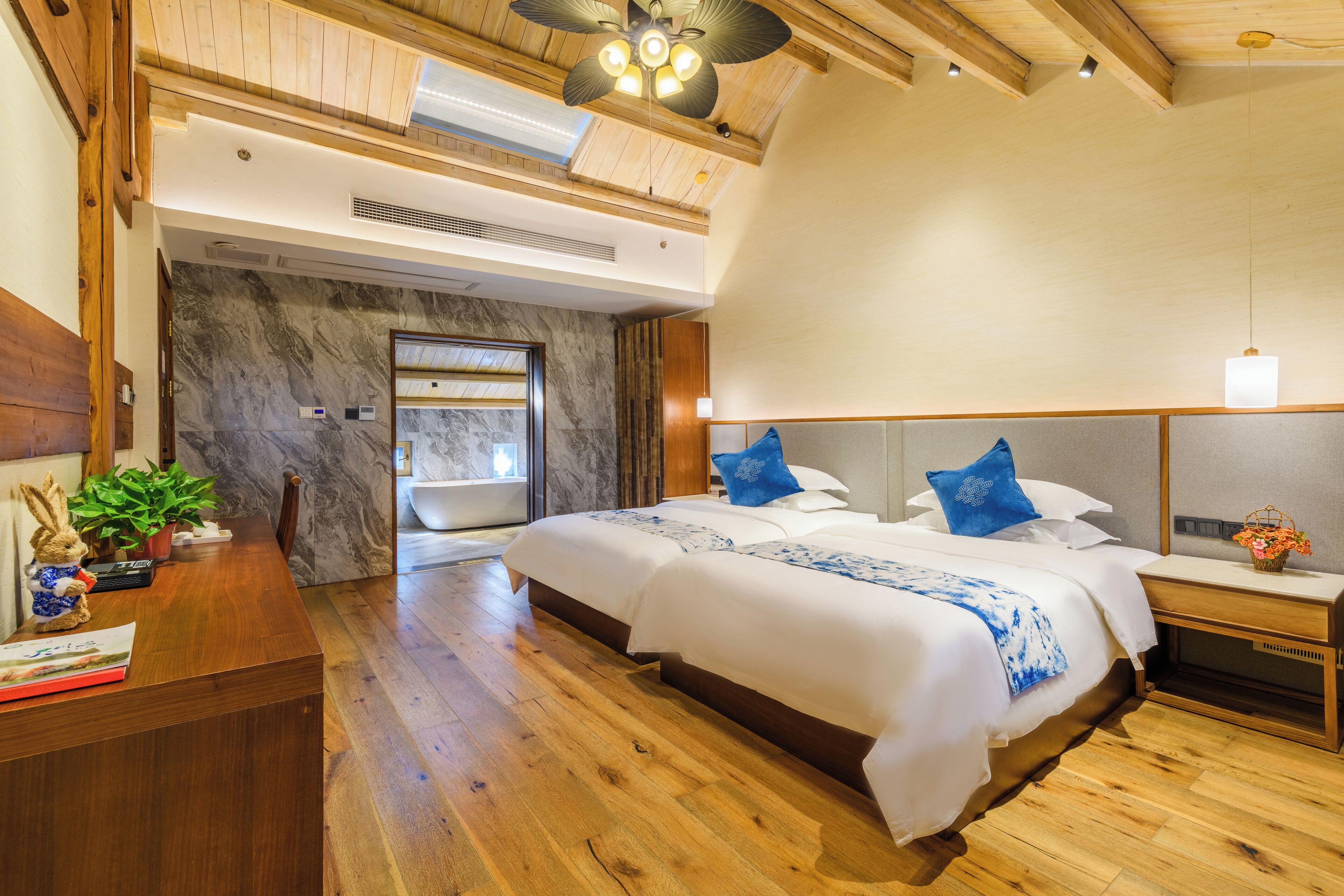 Luxury Twin Room | Free WiFi