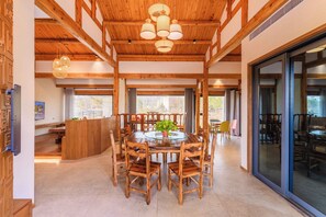 Casa Luxury, angolo cottura, lato lago | Pasti in camera